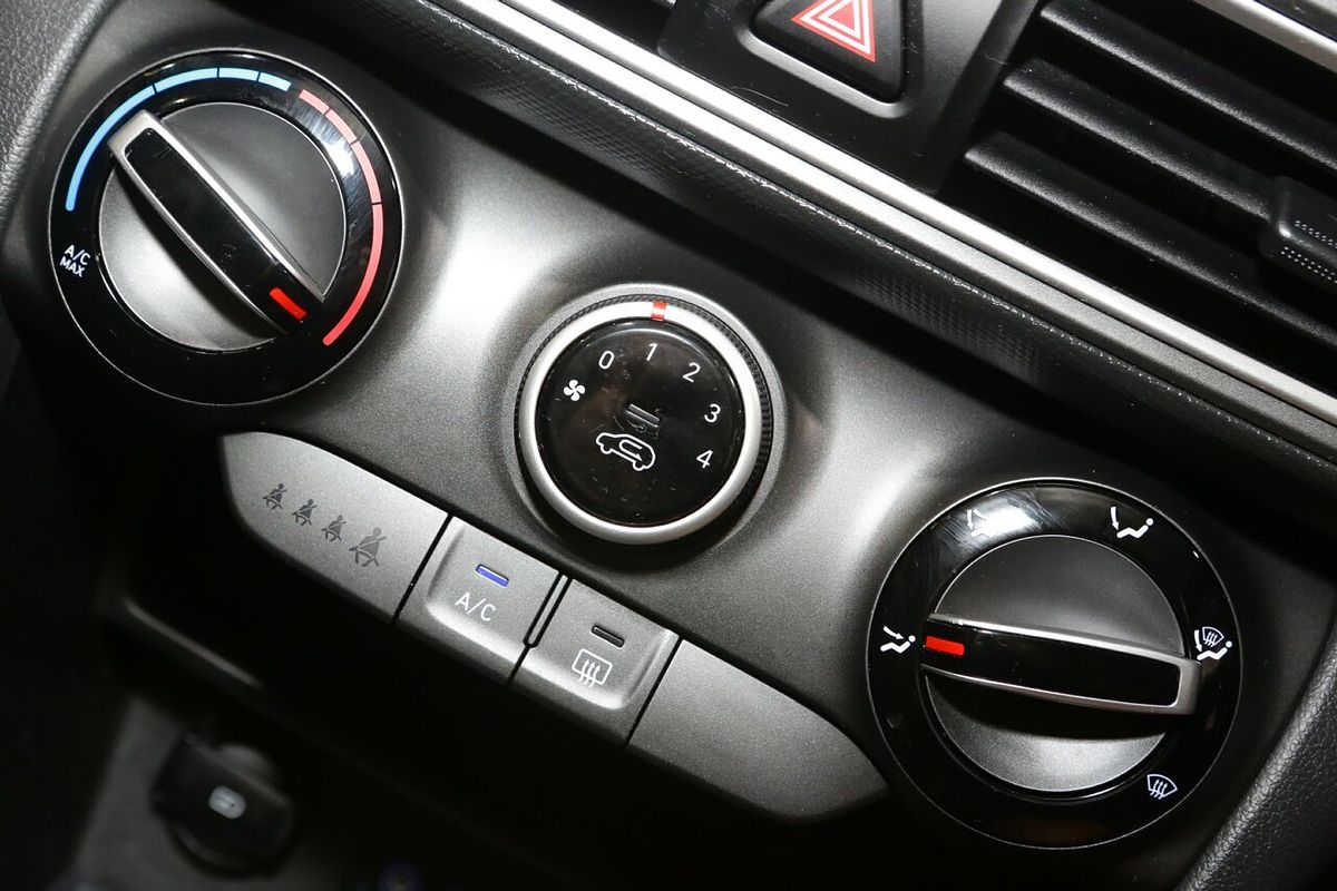 2019 Hyundai Kona Active OS.2