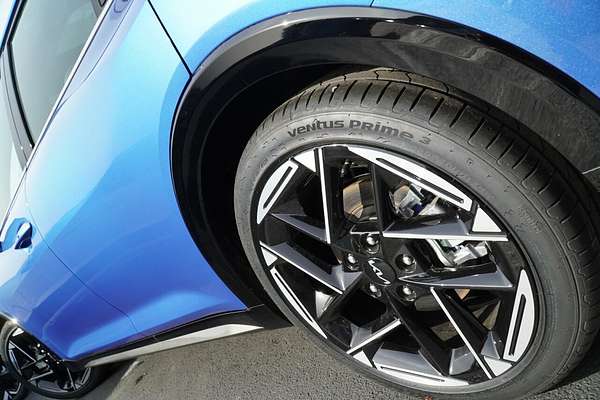 2025 Kia K4 GT-Line CL4m