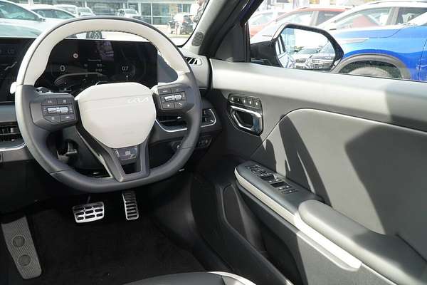 2025 Kia K4 GT-Line CL4m