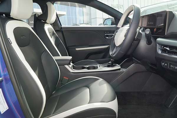 2025 Kia K4 GT-Line CL4m