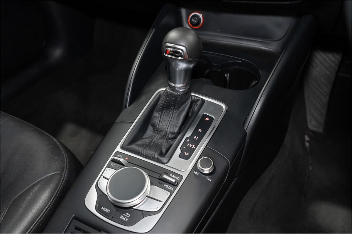 2015 Audi A3 Attraction 8V