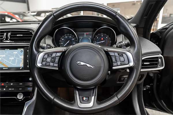 2016 Jaguar XE 20d R-Sport X760
