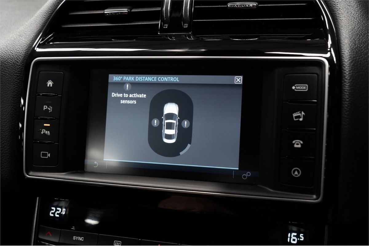2016 Jaguar XE 20d R-Sport X760