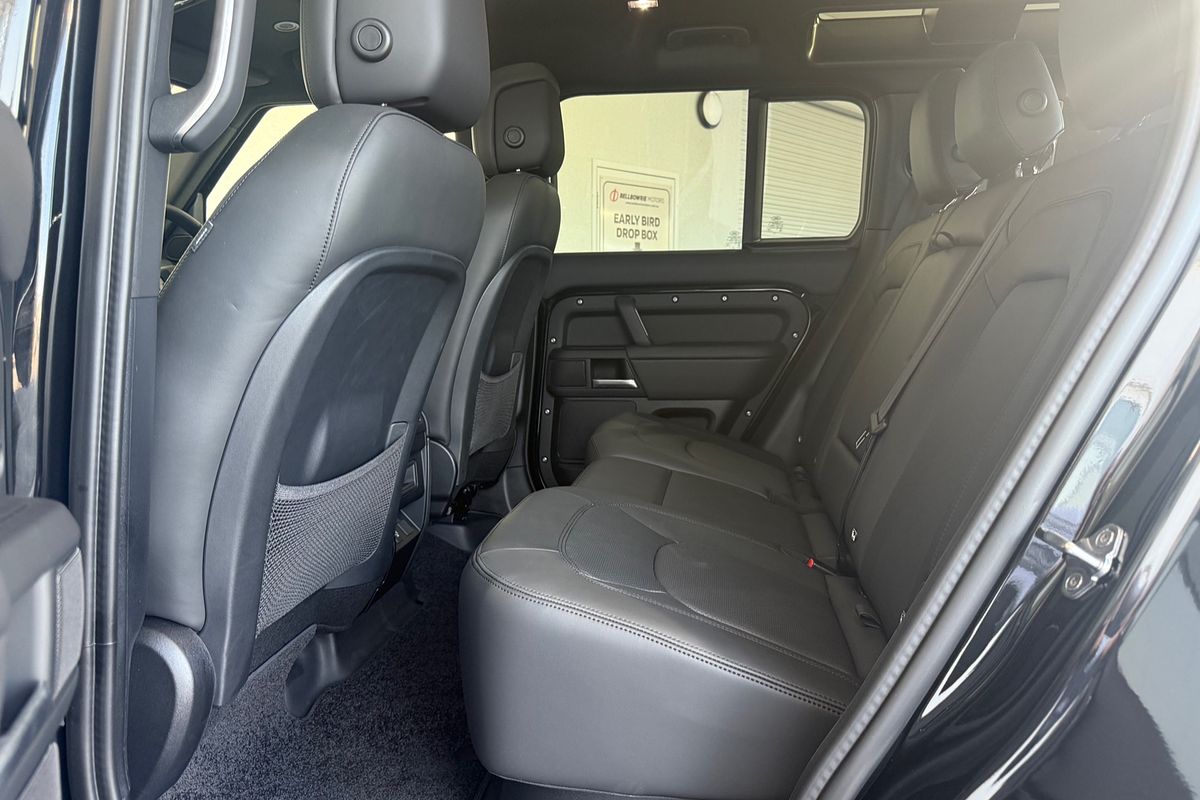 2025 Land Rover Defender 110 D350 X-Dynamic HSE L663