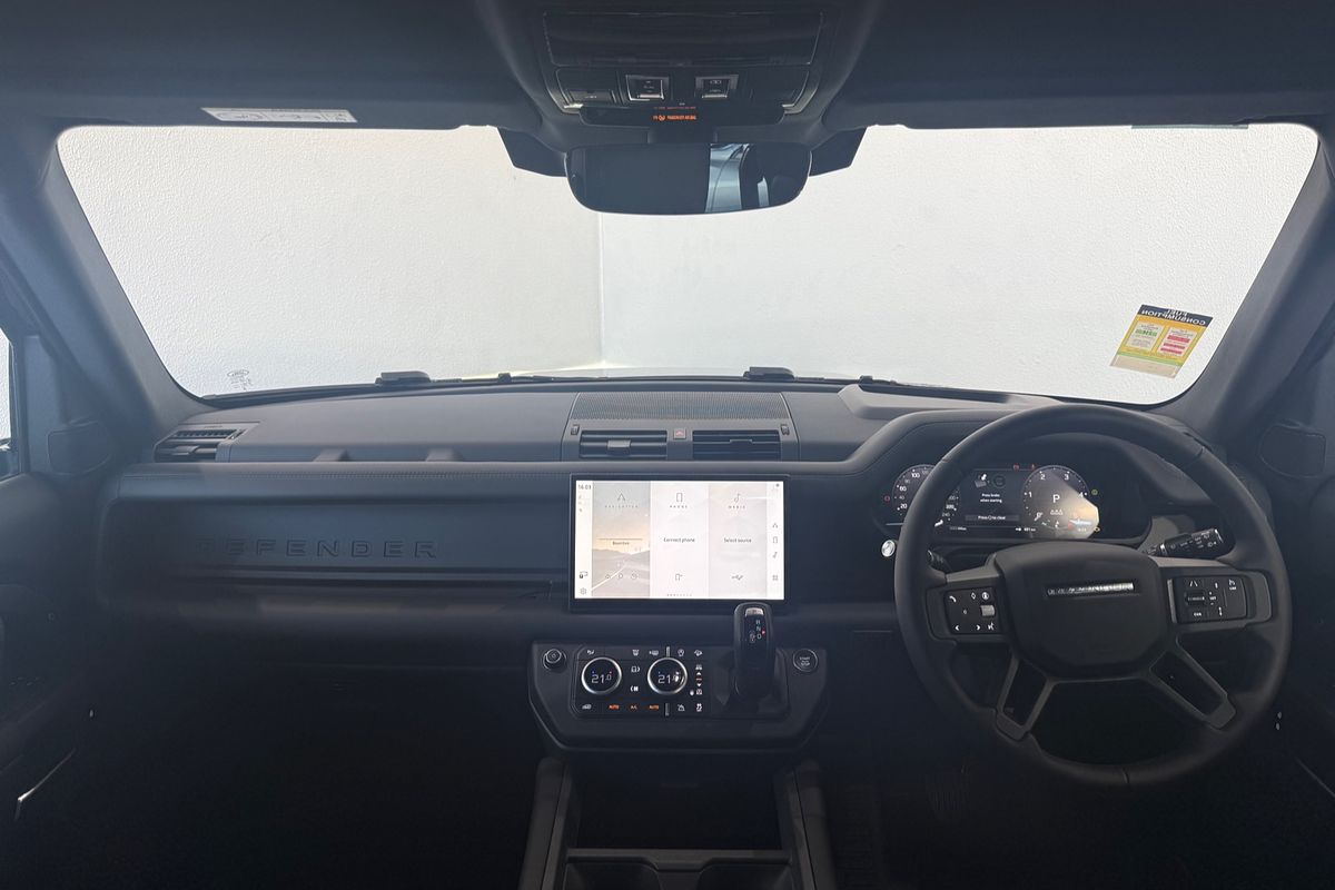 2025 Land Rover Defender 110 D350 X-Dynamic HSE L663