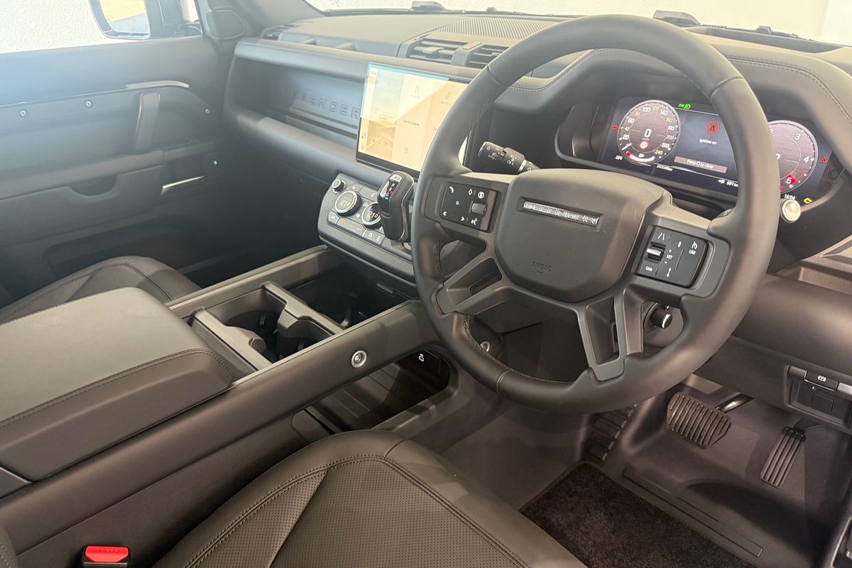 2025 Land Rover Defender 110 D350 X-Dynamic HSE L663