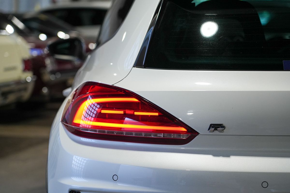 2016 Volkswagen Scirocco R Wolfsburg Edition 1S