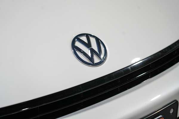 2016 Volkswagen Scirocco R Wolfsburg Edition 1S