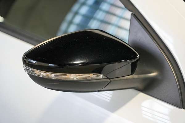 2016 Volkswagen Scirocco R Wolfsburg Edition 1S