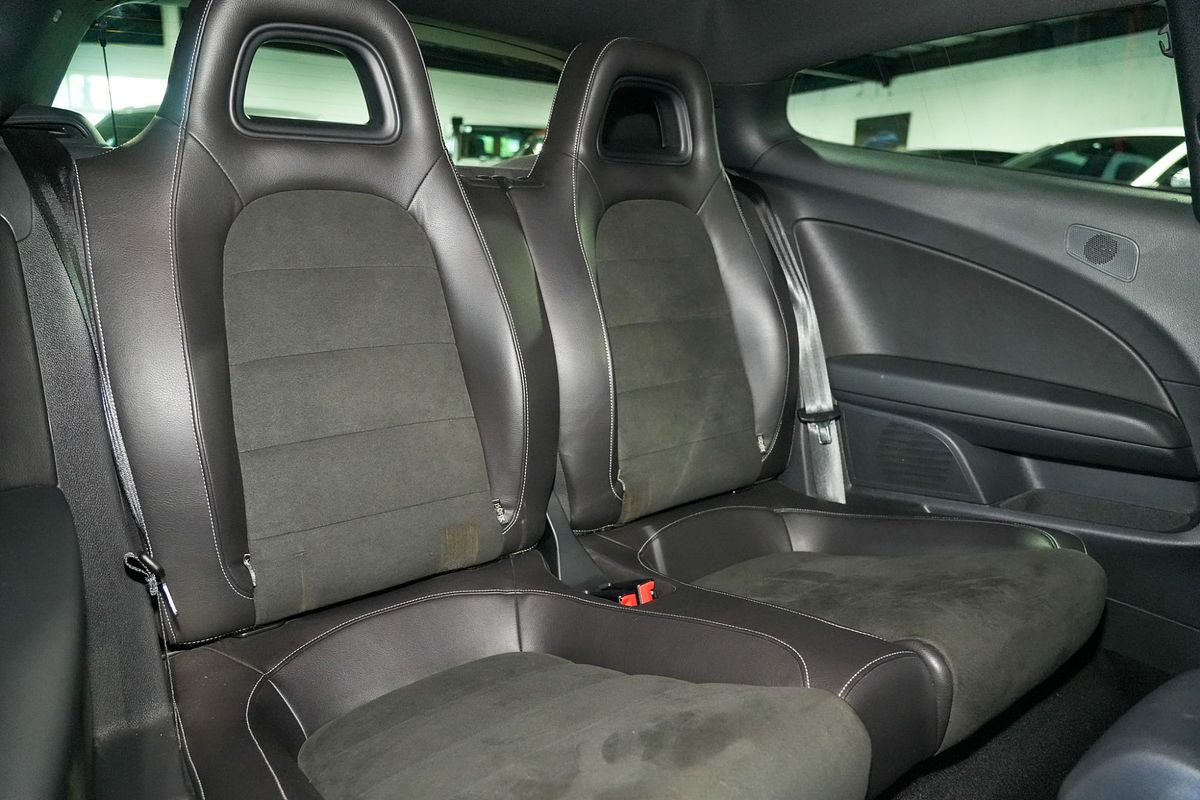 2016 Volkswagen Scirocco R Wolfsburg Edition 1S