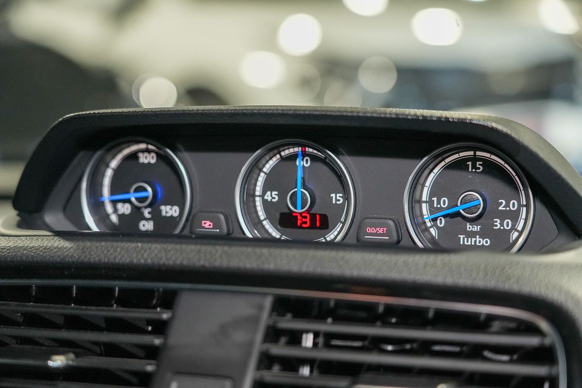 2016 Volkswagen Scirocco R Wolfsburg Edition 1S