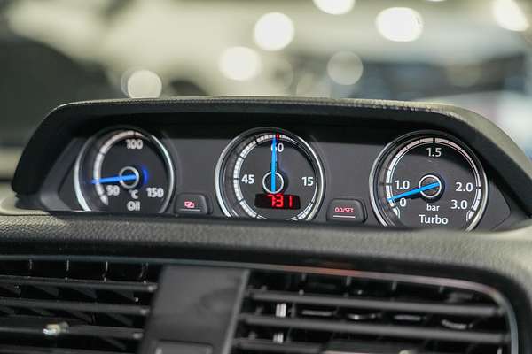 2016 Volkswagen Scirocco R Wolfsburg Edition 1S