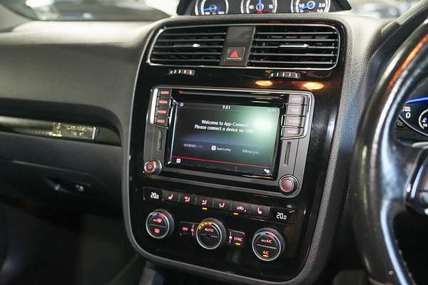 2016 Volkswagen Scirocco R Wolfsburg Edition 1S