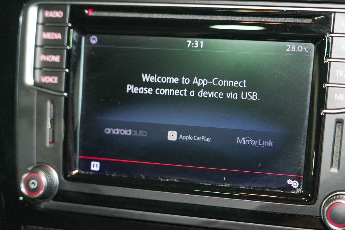 2016 Volkswagen Scirocco R Wolfsburg Edition 1S