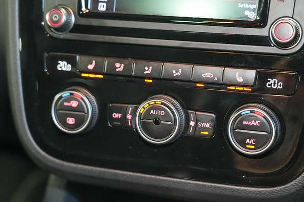 2016 Volkswagen Scirocco R Wolfsburg Edition 1S