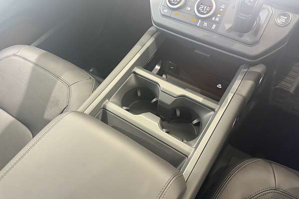 2025 Land Rover Defender 110 D350 X-Dynamic HSE L663