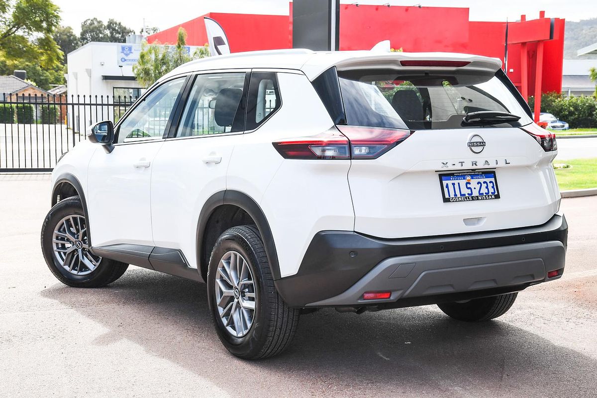 2024 Nissan X-TRAIL ST T33