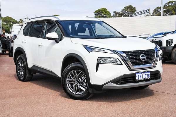 2024 Nissan X-TRAIL ST T33