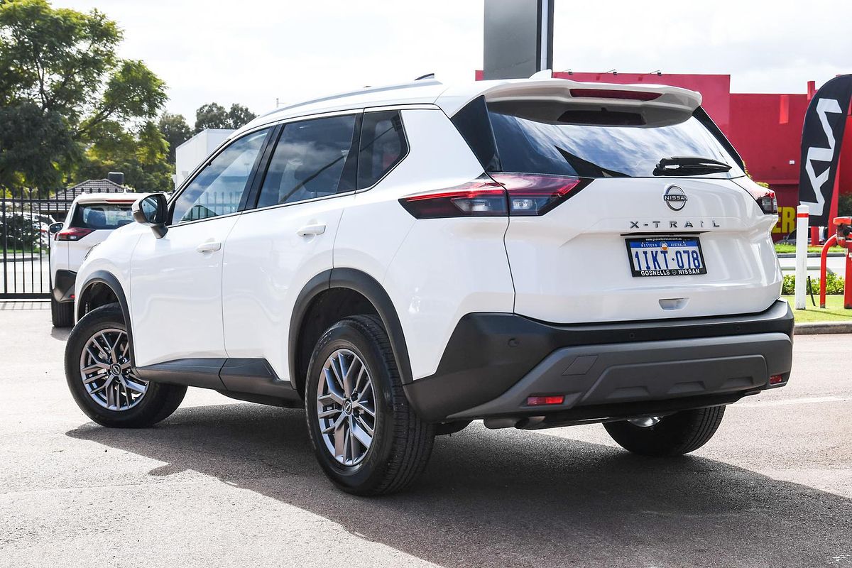 2024 Nissan X-TRAIL ST T33