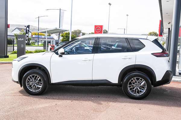 2024 Nissan X-TRAIL ST T33