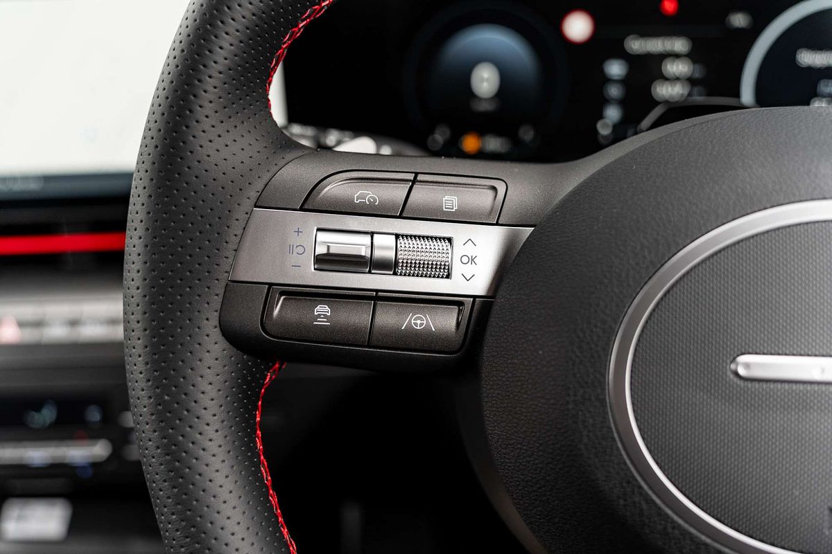 2025 Hyundai Kona Premium N Line SX2.V3