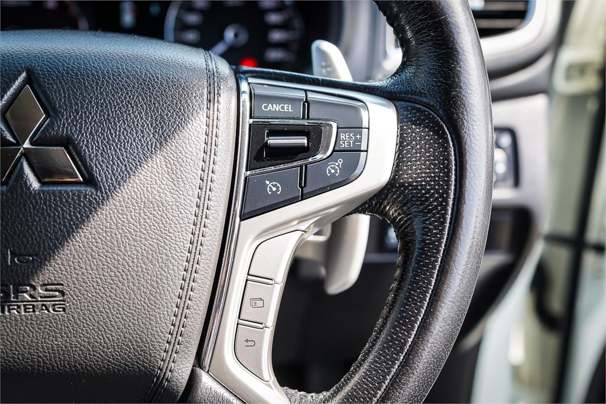 2017 Mitsubishi Pajero Sport GLS QE