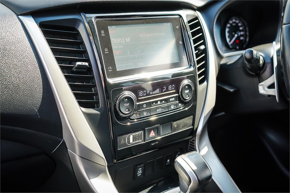 2017 Mitsubishi Pajero Sport GLS QE