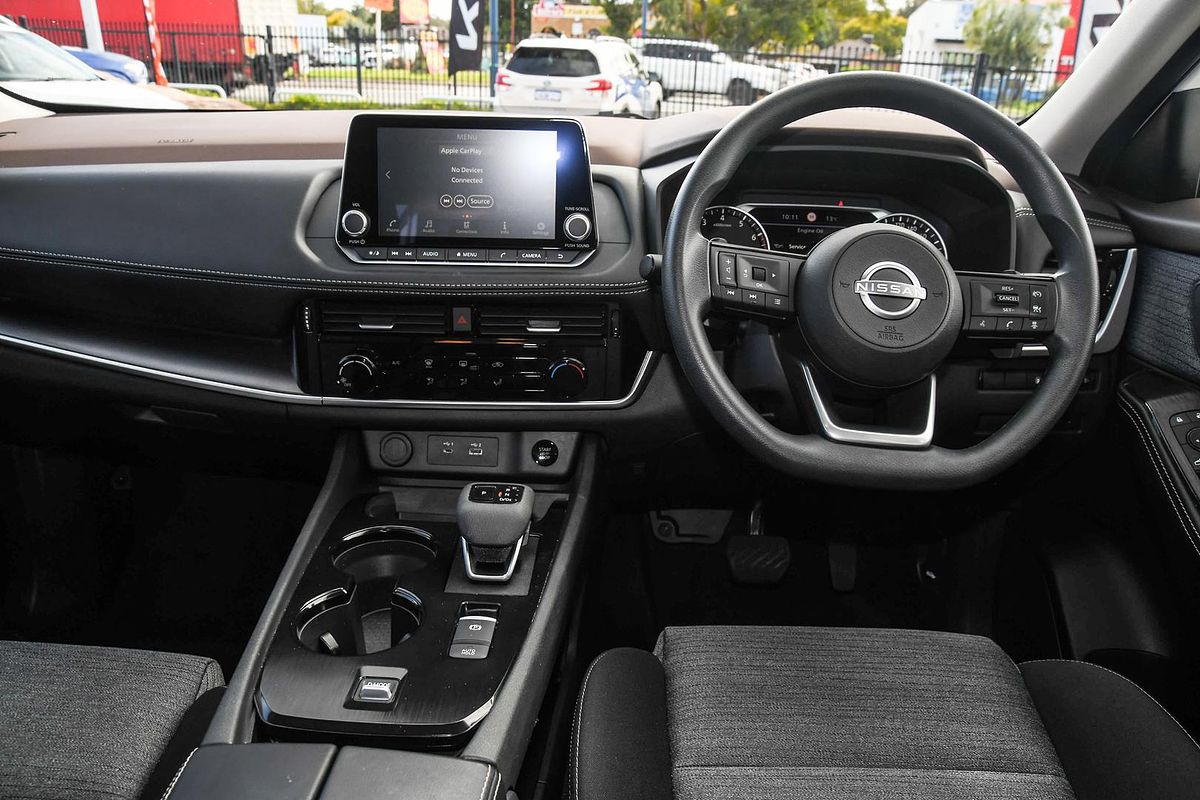 2024 Nissan X-TRAIL ST T33