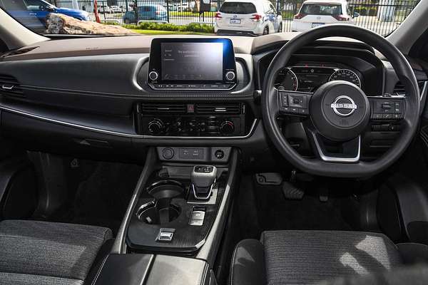 2024 Nissan X-TRAIL ST T33