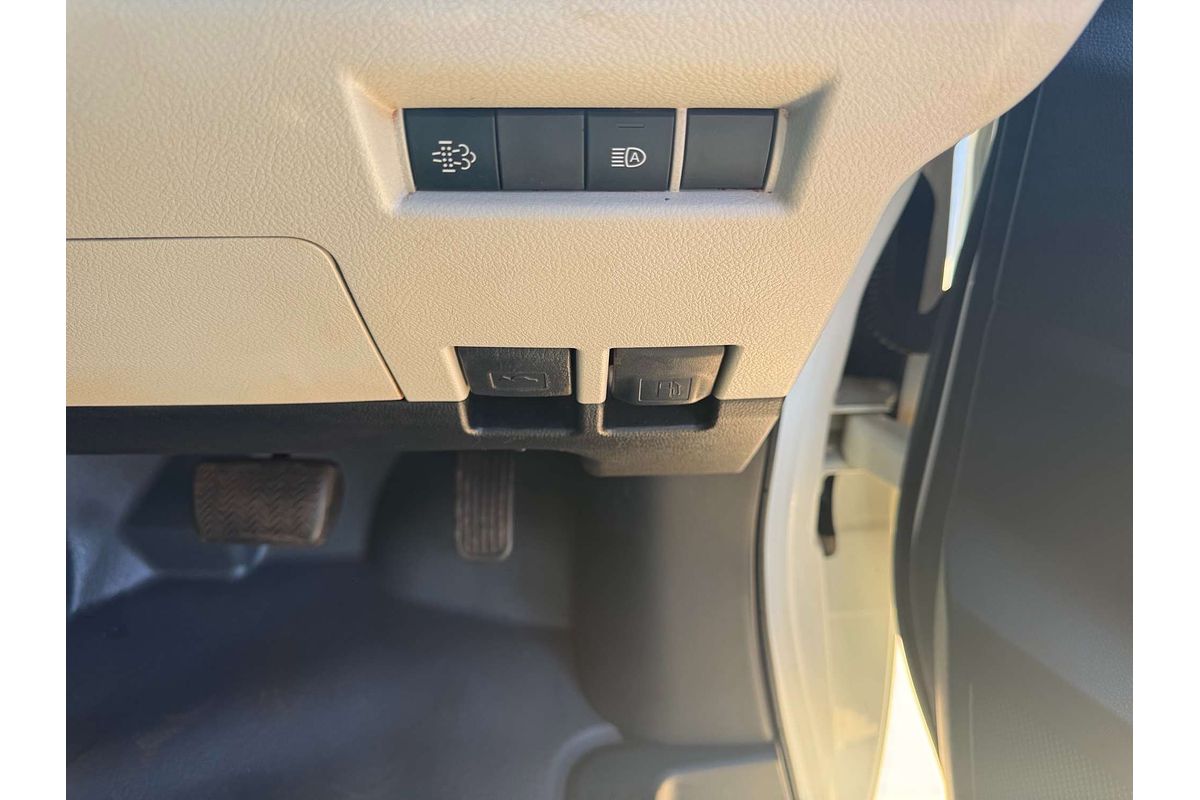 2020 Toyota Hiace Commuter GDH322R ELWB