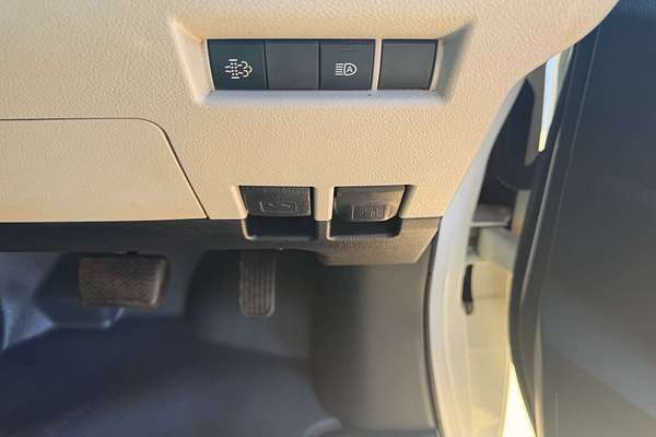 2020 Toyota Hiace Commuter GDH322R ELWB