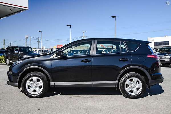2017 Toyota RAV4 GX ZSA42R