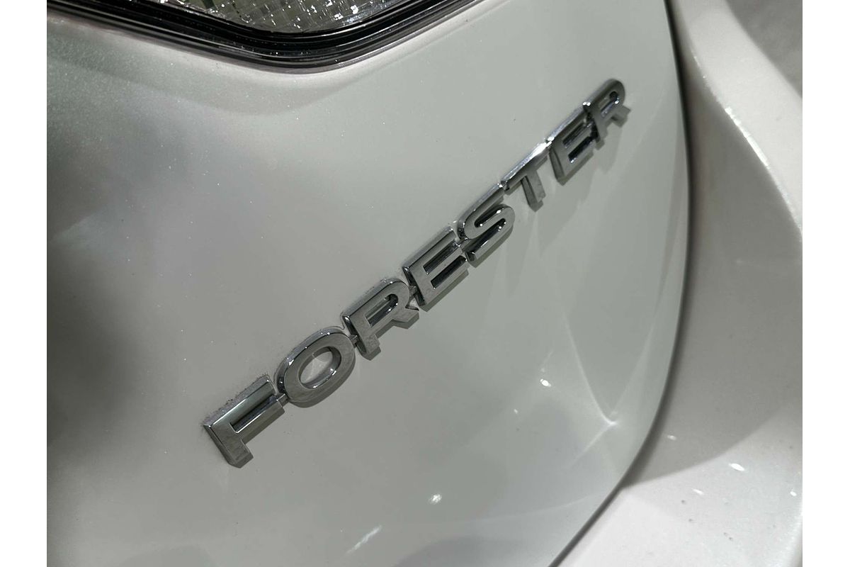 2024 Subaru Forester 2.5i Premium S5