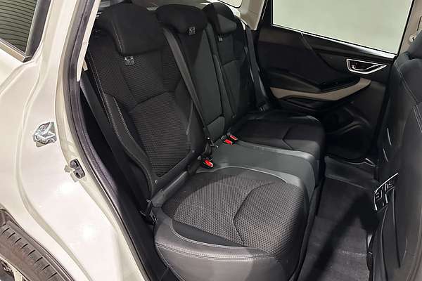 2024 Subaru Forester 2.5i Premium S5