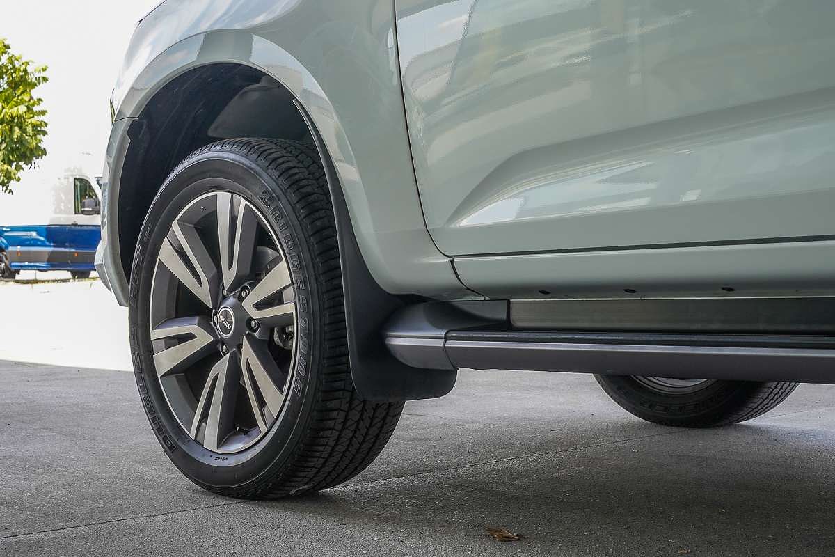 2024 Isuzu MU-X LS-T