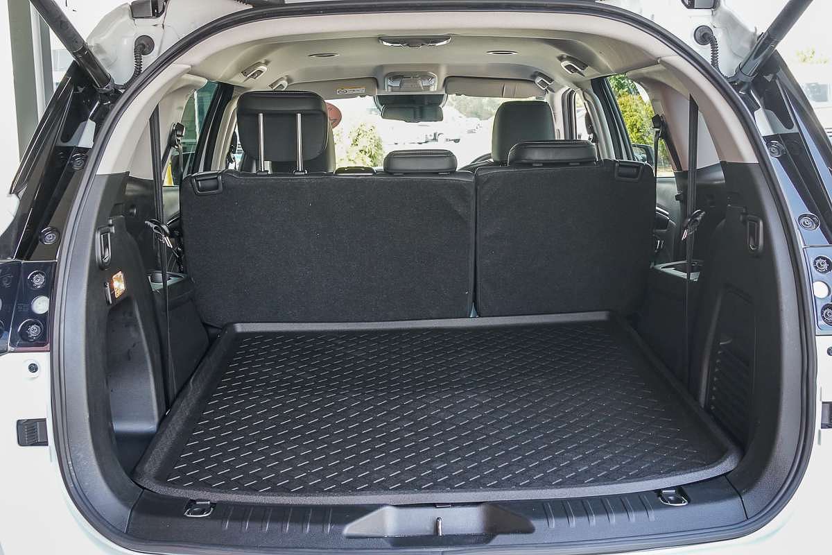 2024 Isuzu MU-X LS-T