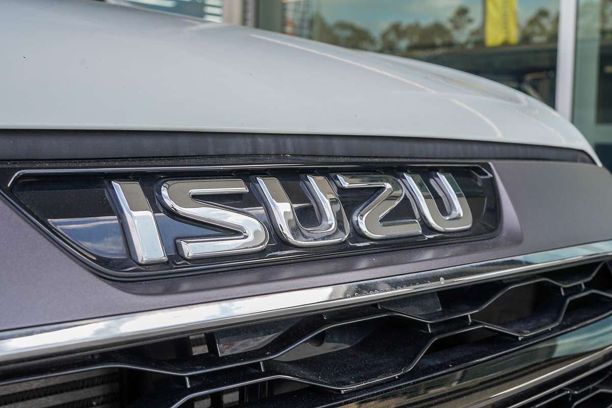 2024 Isuzu MU-X LS-T