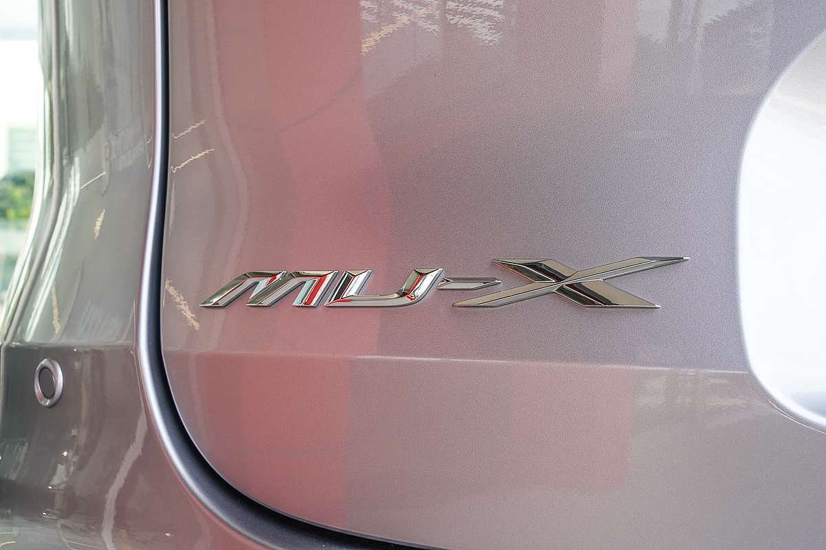 2024 Isuzu MU-X LS-T