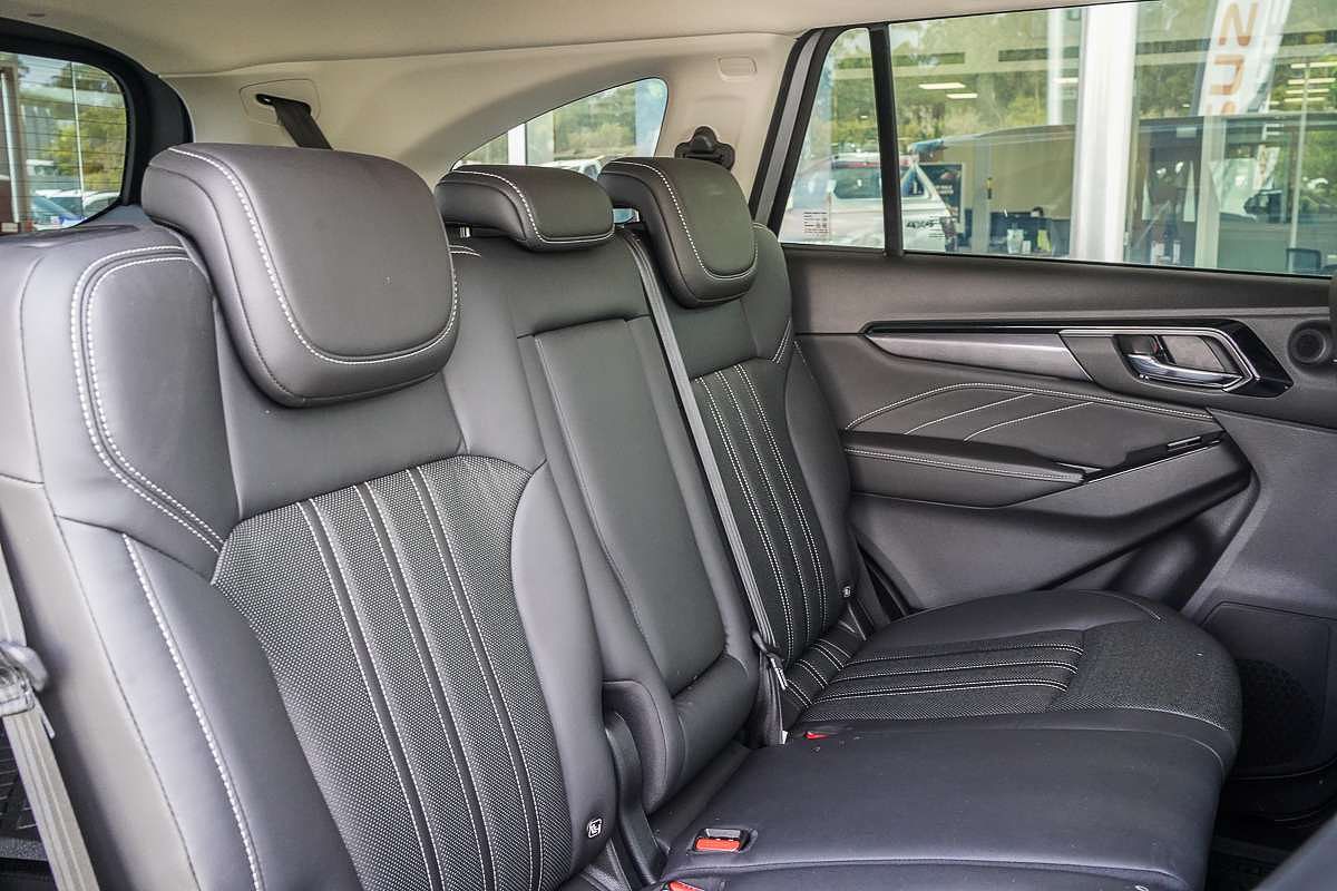 2024 Isuzu MU-X LS-T