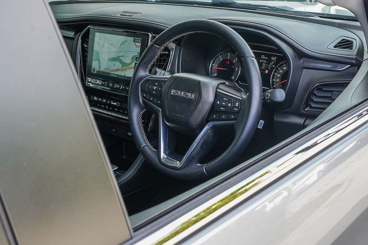 2024 Isuzu MU-X LS-T