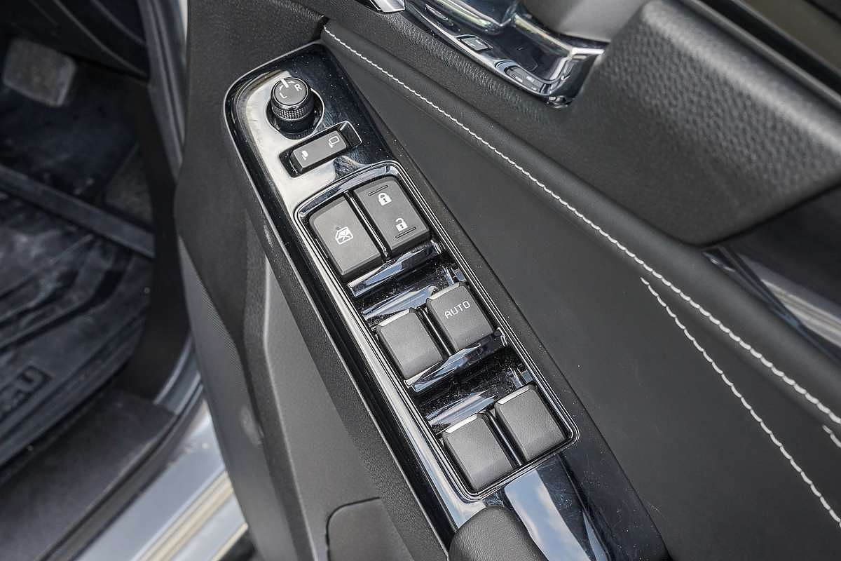 2024 Isuzu MU-X LS-T