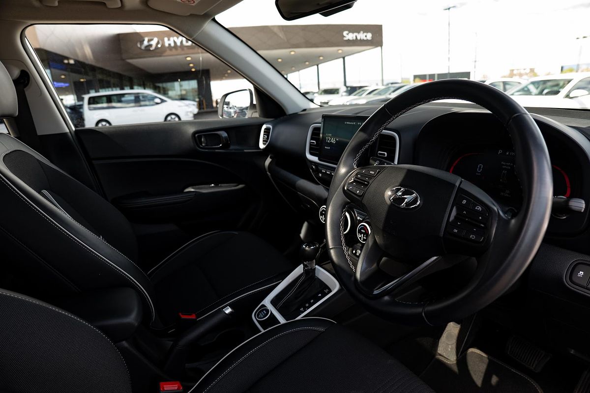 2023 Hyundai Venue Elite QX.V5