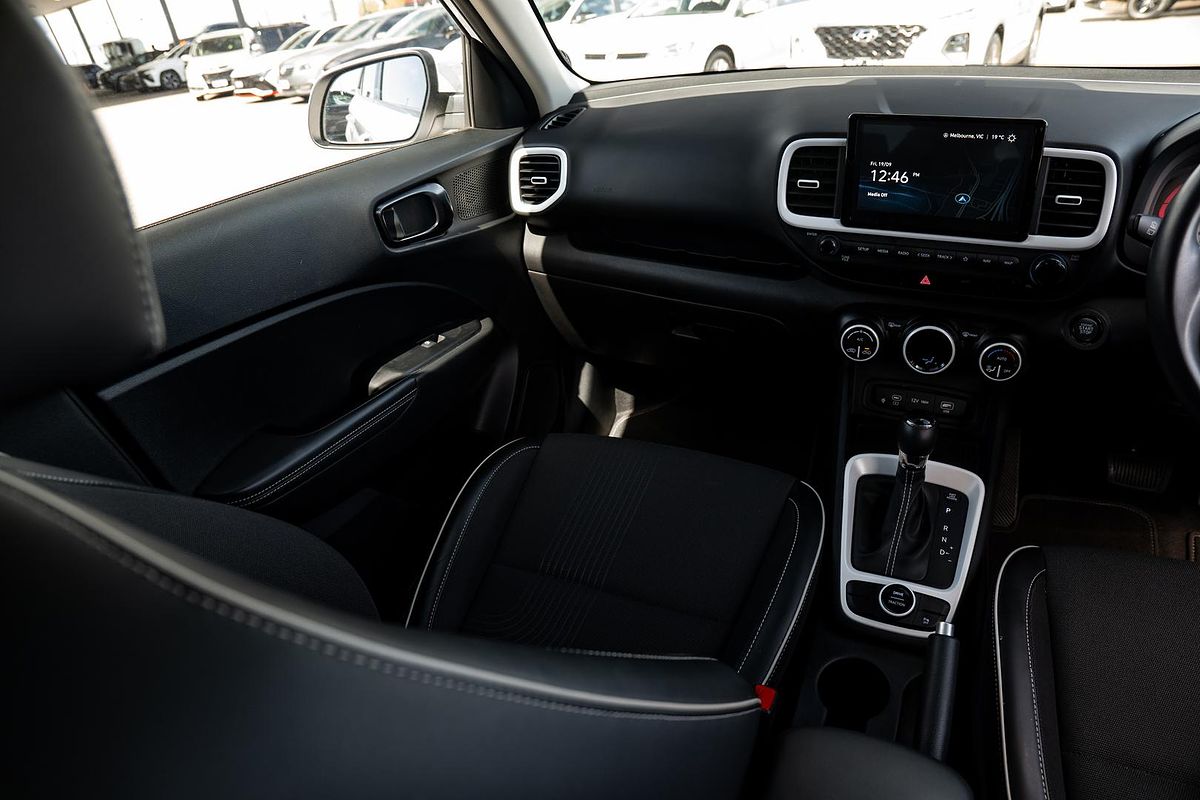 2023 Hyundai Venue Elite QX.V5