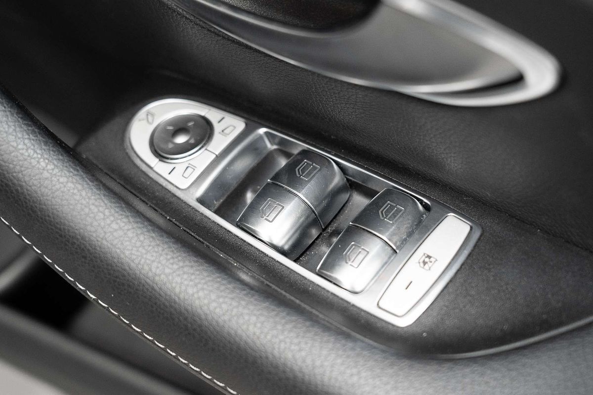 2021 Mercedes-Benz E-Class E200 W213