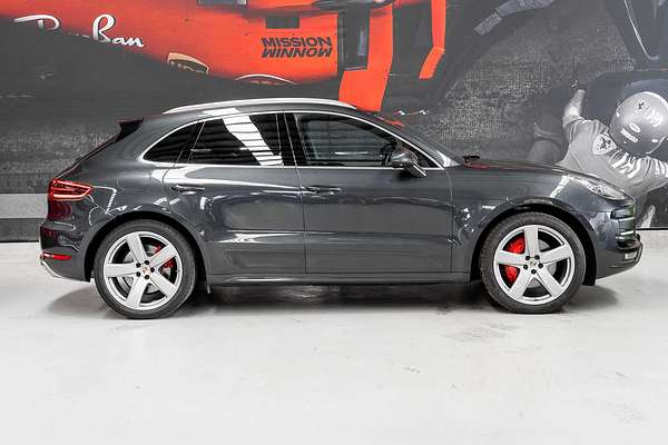 2016 Porsche Macan Turbo 95B