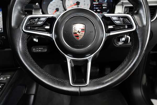 2016 Porsche Macan Turbo 95B