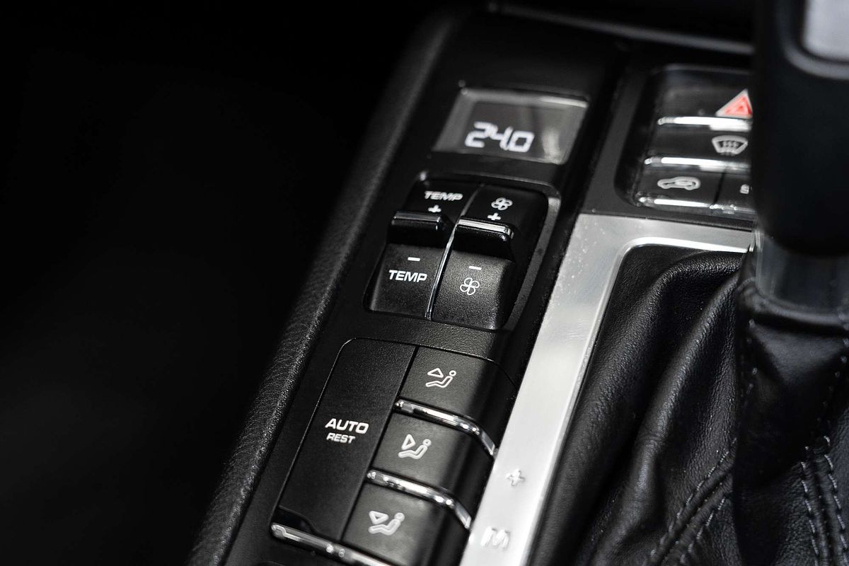 2016 Porsche Macan Turbo 95B