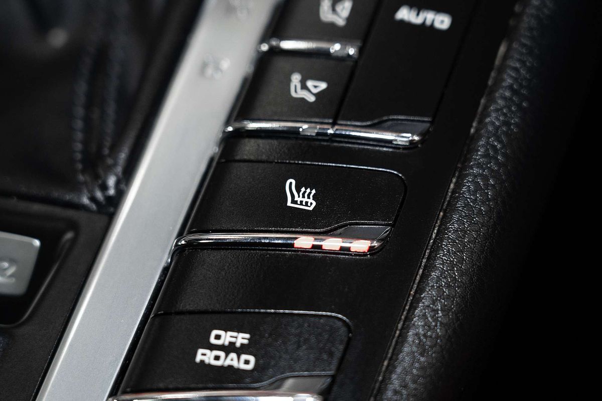 2016 Porsche Macan Turbo 95B