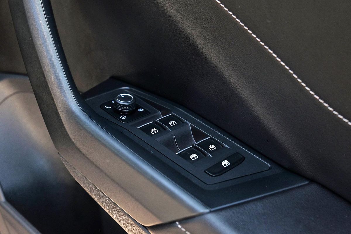 2022 Volkswagen T-Roc 110TSI Style D11