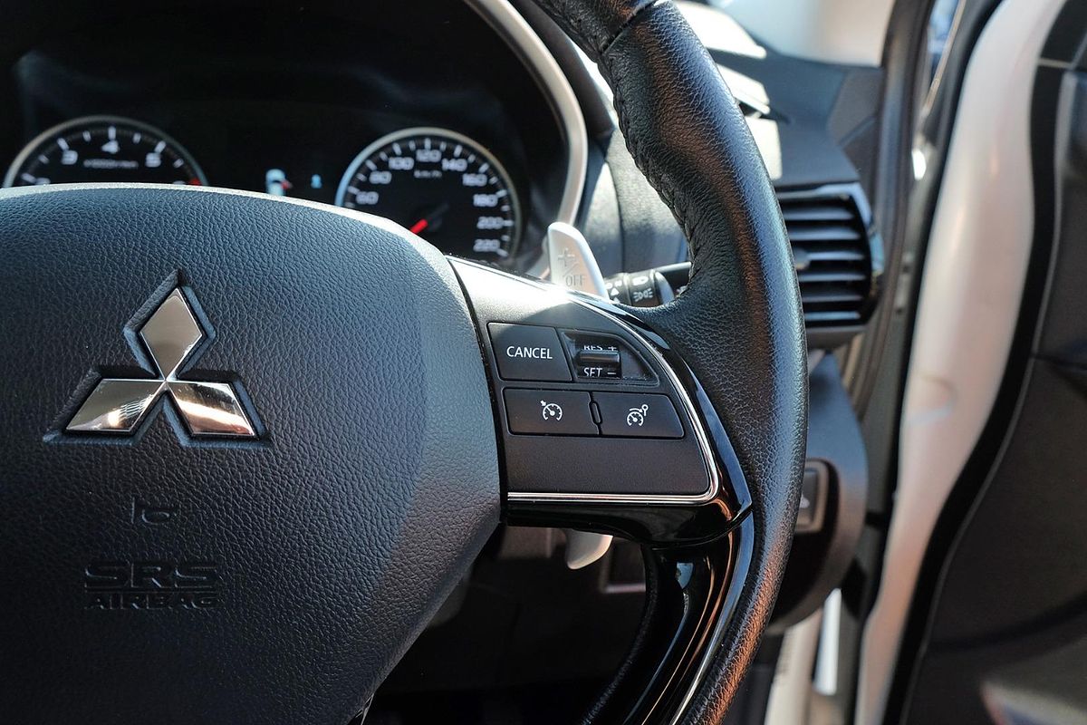 2023 Mitsubishi Eclipse Cross LS YB